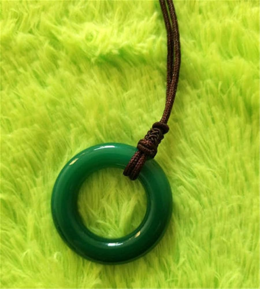 Amazon.com: Emerald Jade Nature Agate Necklace Props Cosplay